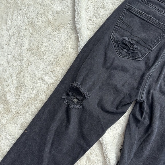 American Eagle Black Distressed Hi-Rise Jegging – Size 0 | Edgy Everyday Style - Picture 10 of 11